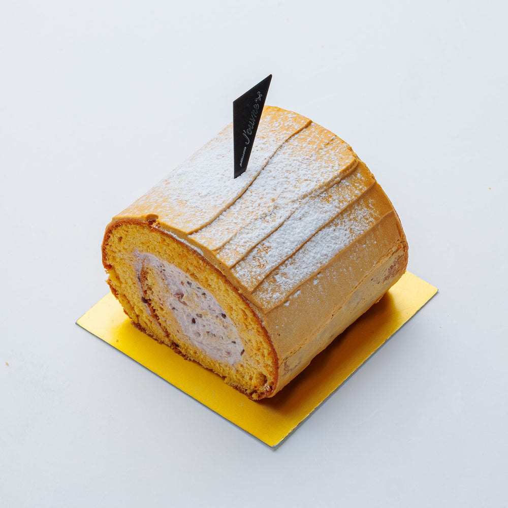 
                  
                    和三盆ロールケーキ
                  
                